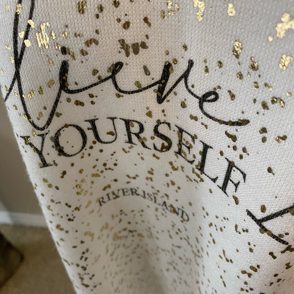 White sweater - Picture 3 of 7